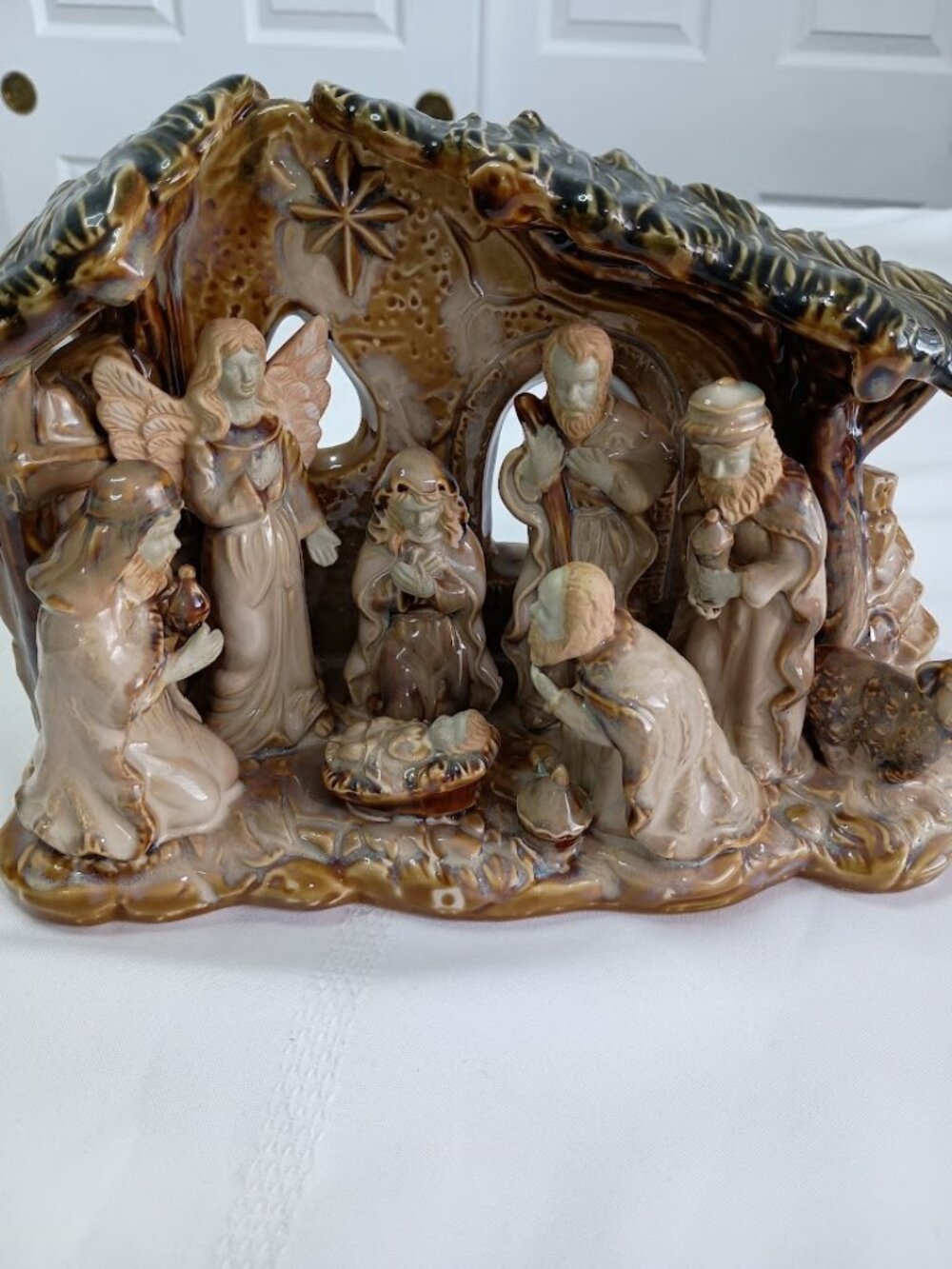 Ceramic Nativity Scene Creche with Manger & Figures